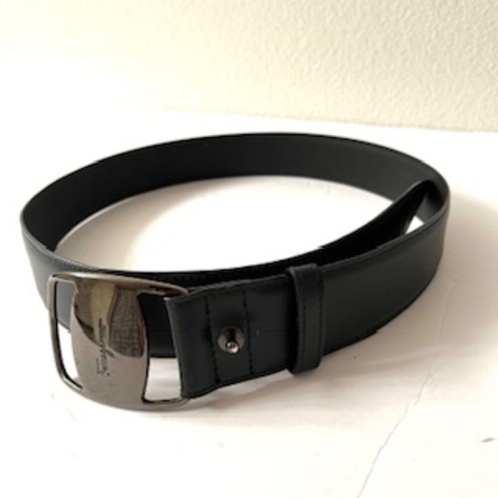 Ferragamo Vintage Women’s Belt, Black Metal Buckle